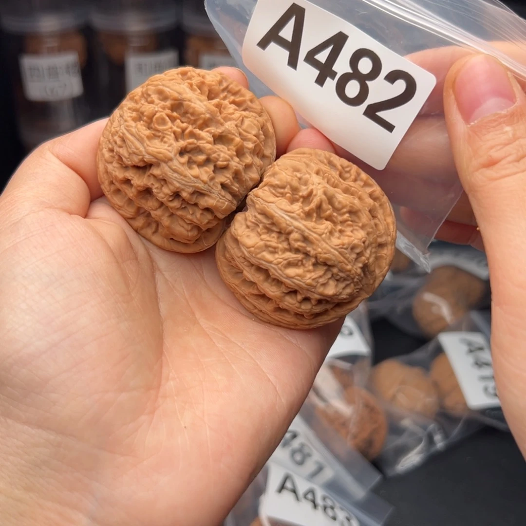 文玩核桃吊坠大粗筋49全品