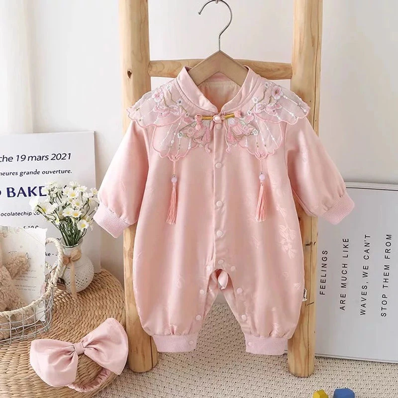 宝宝周岁礼服衣服婴儿百天满月春秋中式连体衣外出服哈衣国风爬服