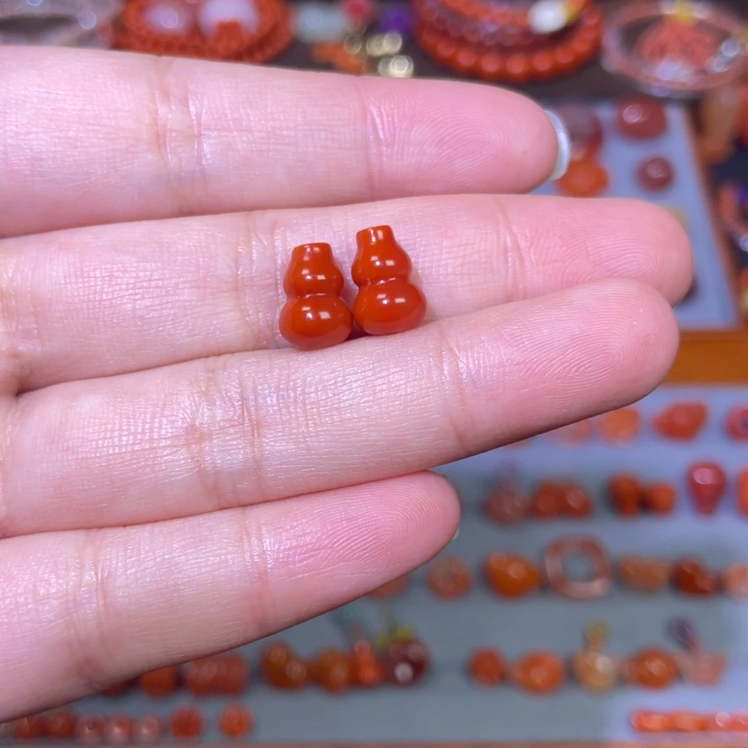 南红玛瑙未镶嵌满肉小葫芦一对卡7.3