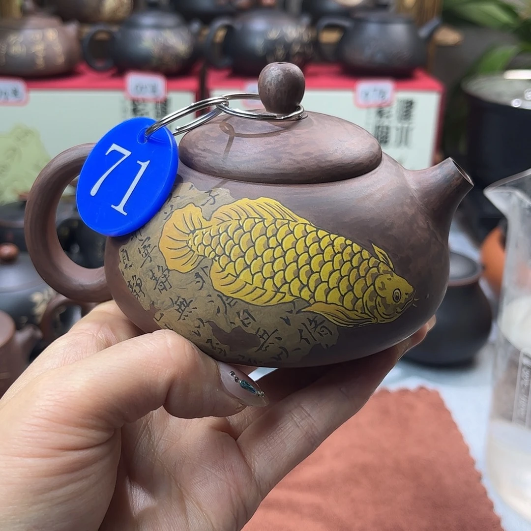 255毫升纯手工多道刻填胖墩壶