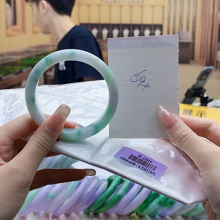 翡翠手镯未镶嵌Op
