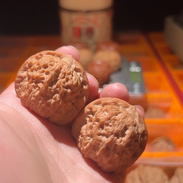 吊坠文玩核桃血麒麟