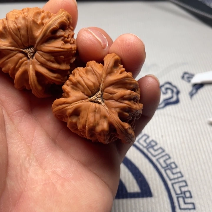 学***考文玩核桃吊坠三棱三棱三棱三棱