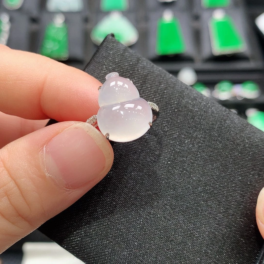 翡翠戒指18K金镶嵌葫芦