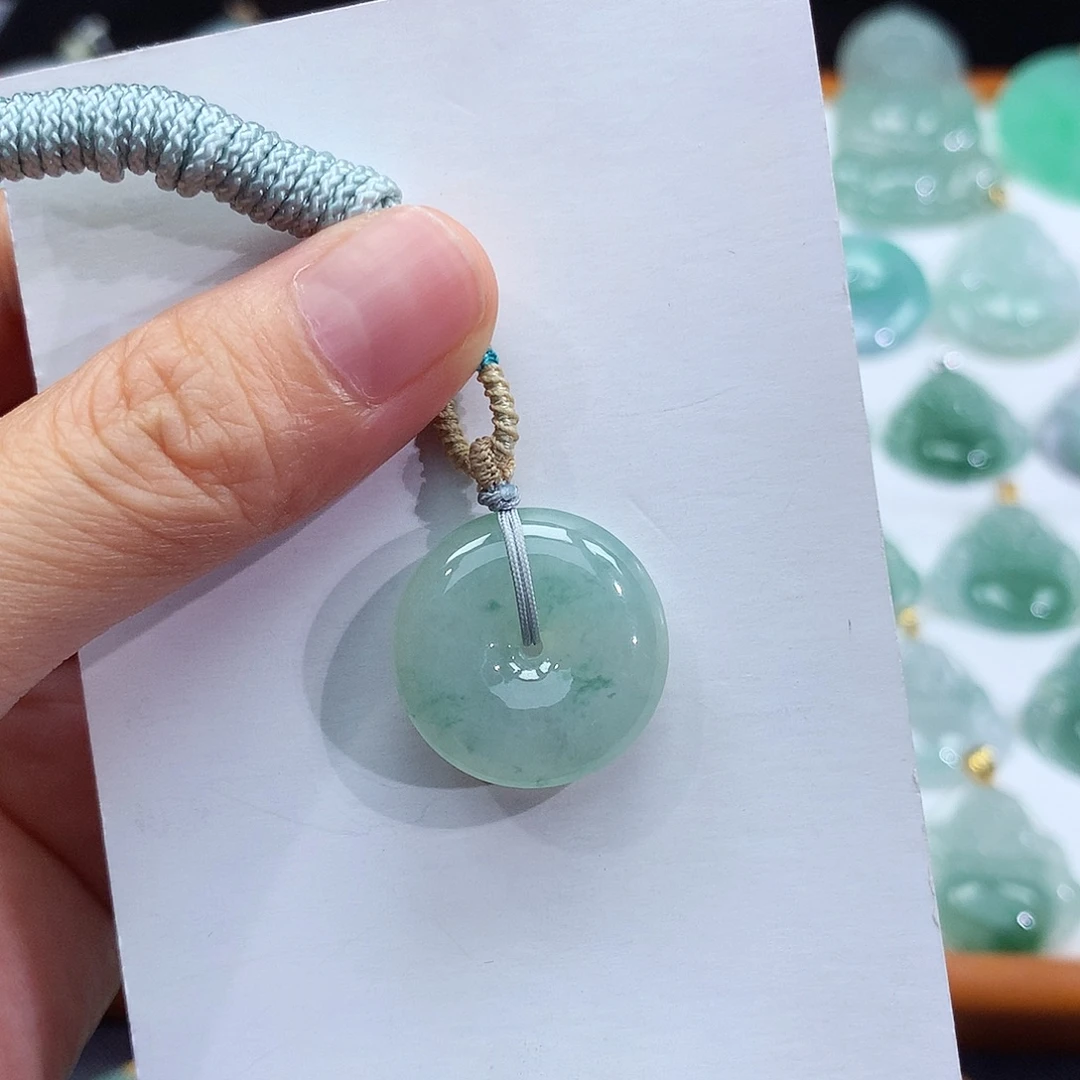 翡翠未镶嵌颈饰翡翠吊坠