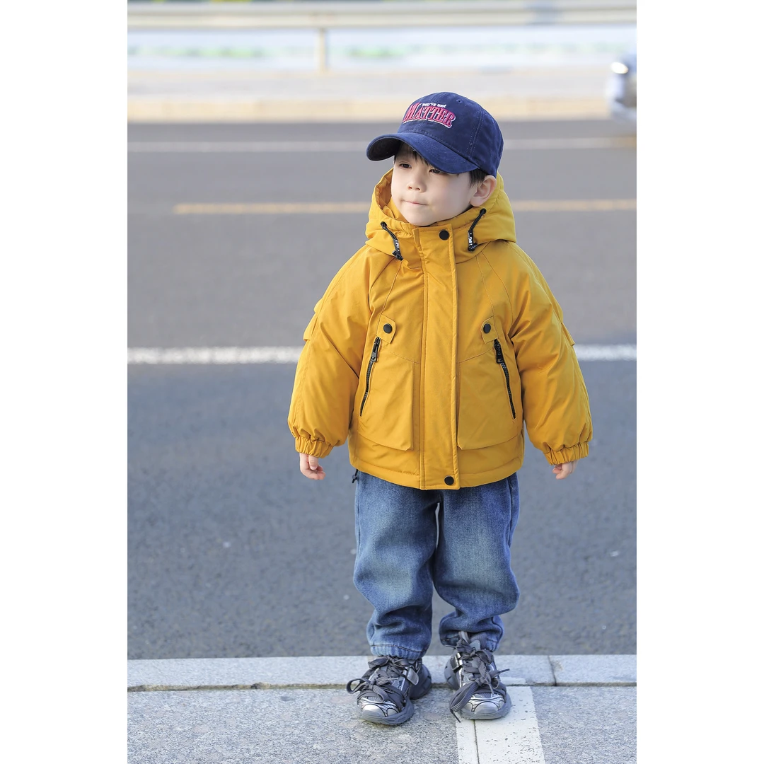 【町木优品】儿童冬季男童新品百搭拉链袋插肩袖连帽羽绒服 WT372