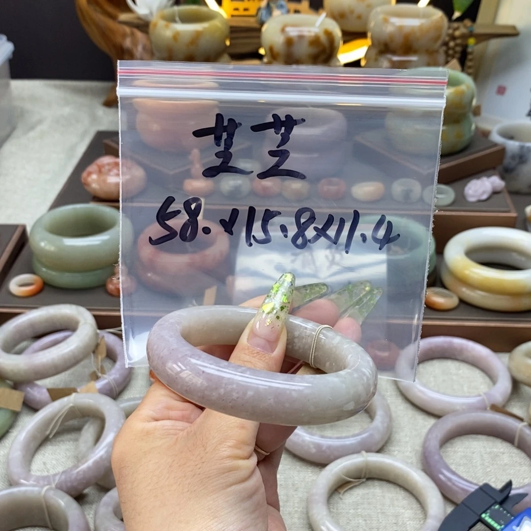 *****合金手镯石英质玉