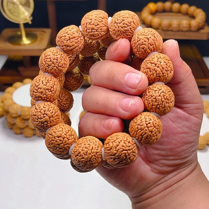 桃核吊坠野生龙鳞王肌肉