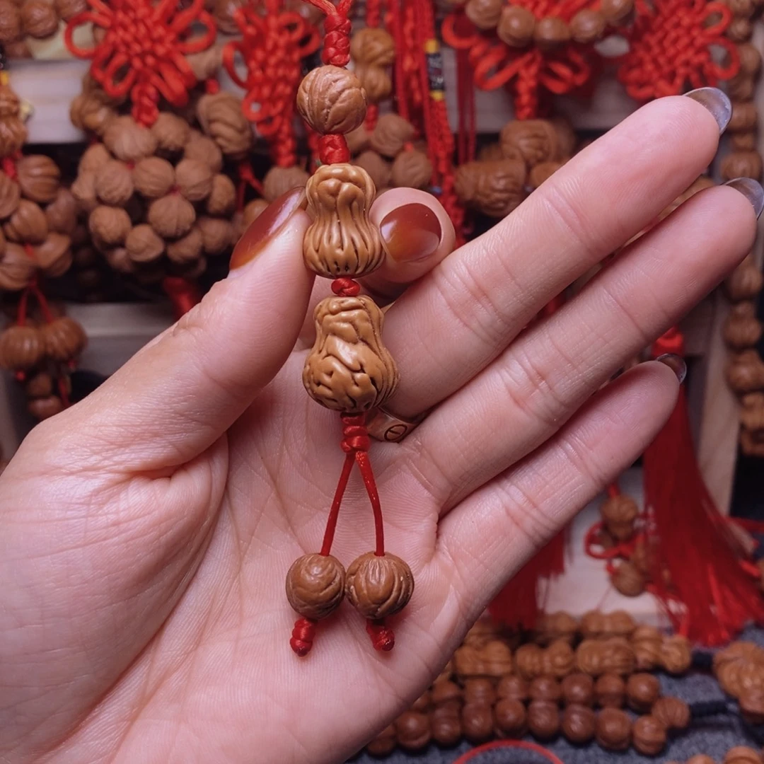 桃核吊坠龙纹桃枭