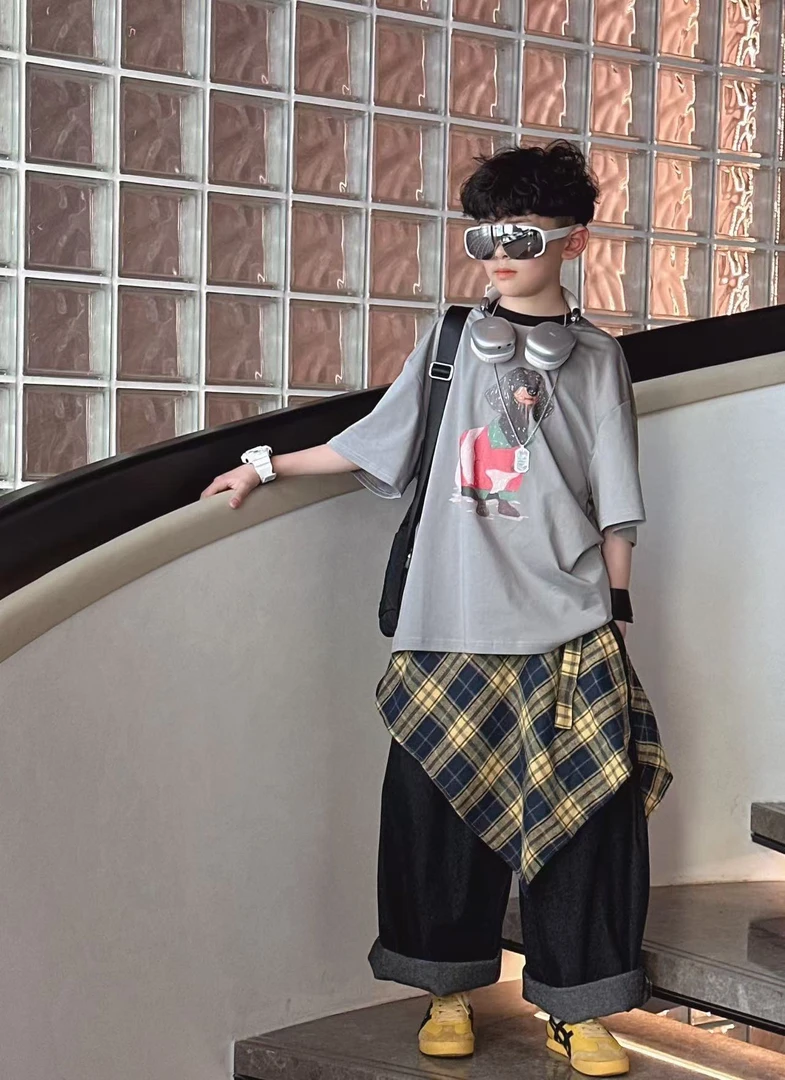 【蜡小新】【腊肠狗】儿童百搭美式宽松圆领短袖 T恤，模特穿150，