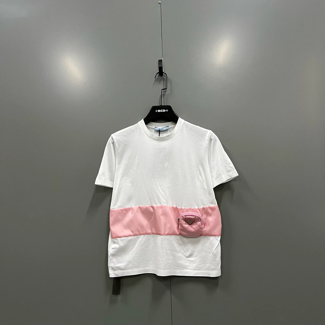 95新 Prada/普拉达 普拉达 拼接撞色三角标口袋短袖 XS
