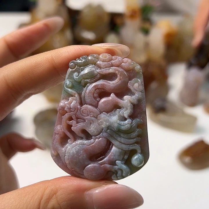 玛瑙/玉髓颈饰未镶嵌