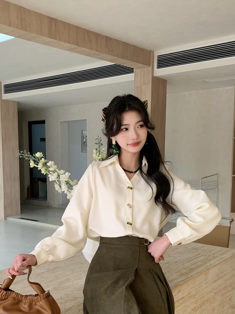 丁佳欣【杏仁奶冻】港风复古斜纹长袖衬衫女宽松显瘦上衣JK0725227