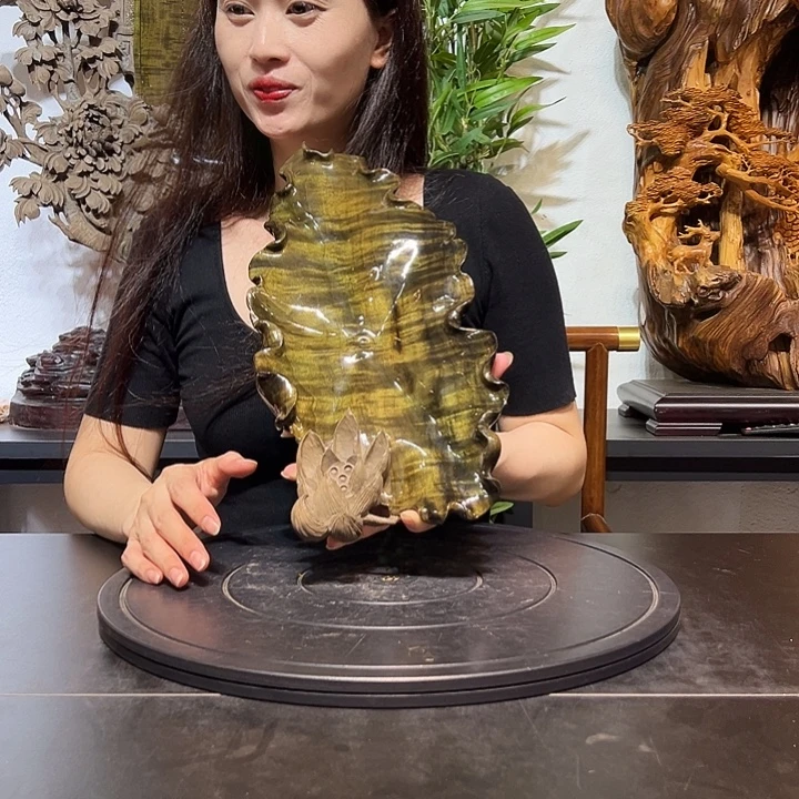 工***哥楠木木雕摆件【荷花】