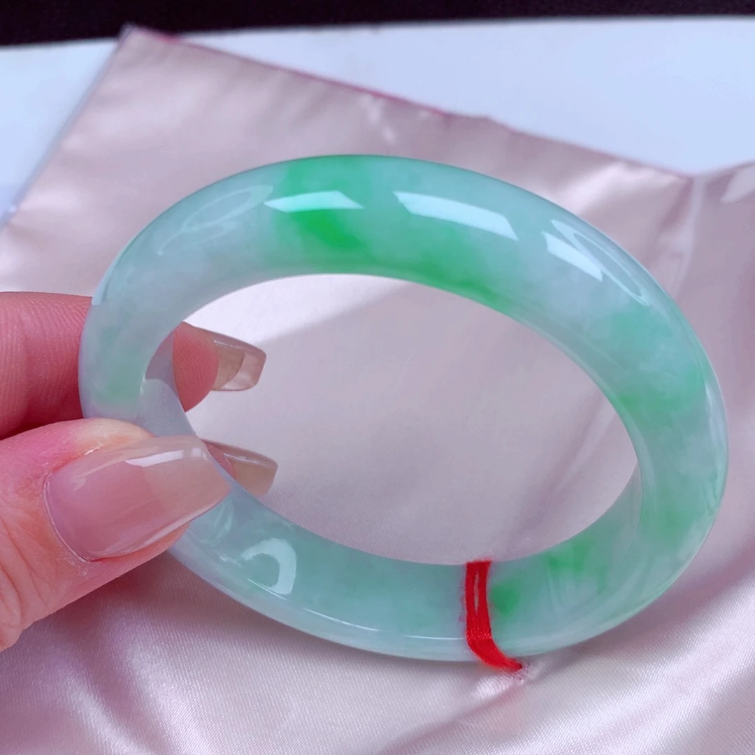 翡翠未镶嵌手镯手镯