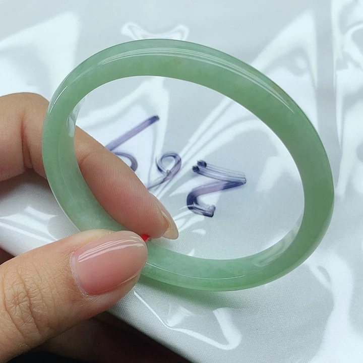 未镶嵌手镯翡翠269