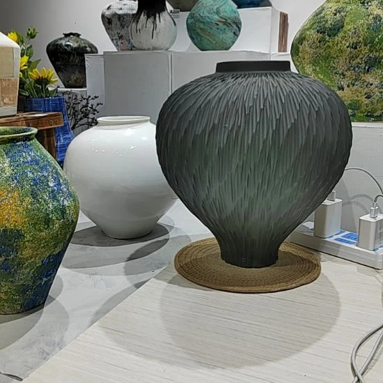 瓷片景德镇陶瓷花瓶黑色系