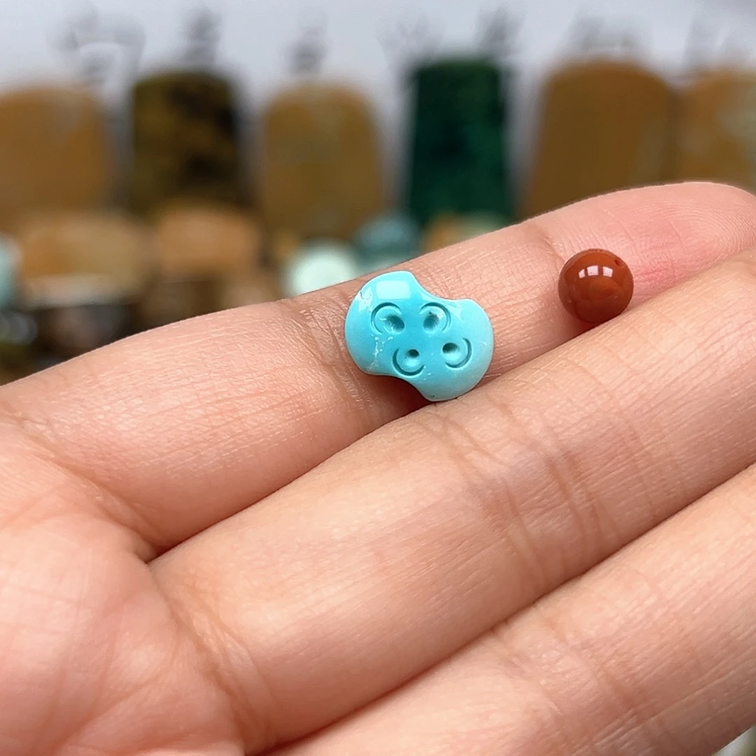 南红玛瑙未镶嵌珠宝奇石