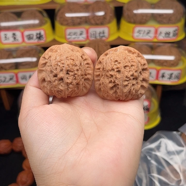 把件文玩核桃18号38尺全品血麒麟