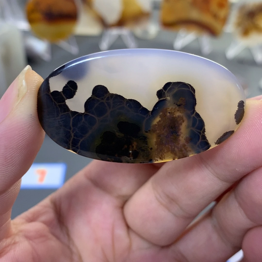 玛瑙/玉髓颈饰未镶嵌