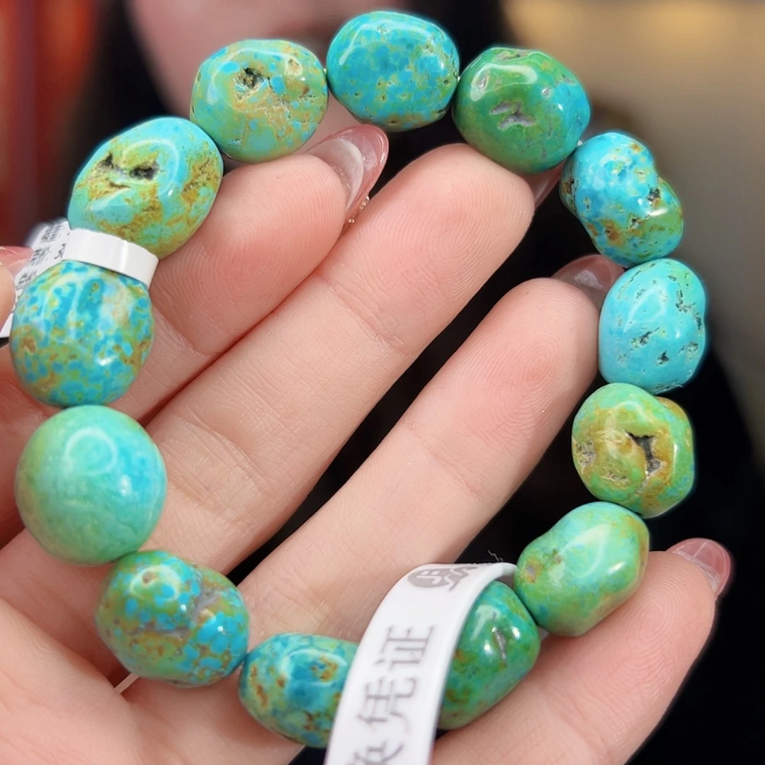 绿松石未镶嵌珠宝奇石