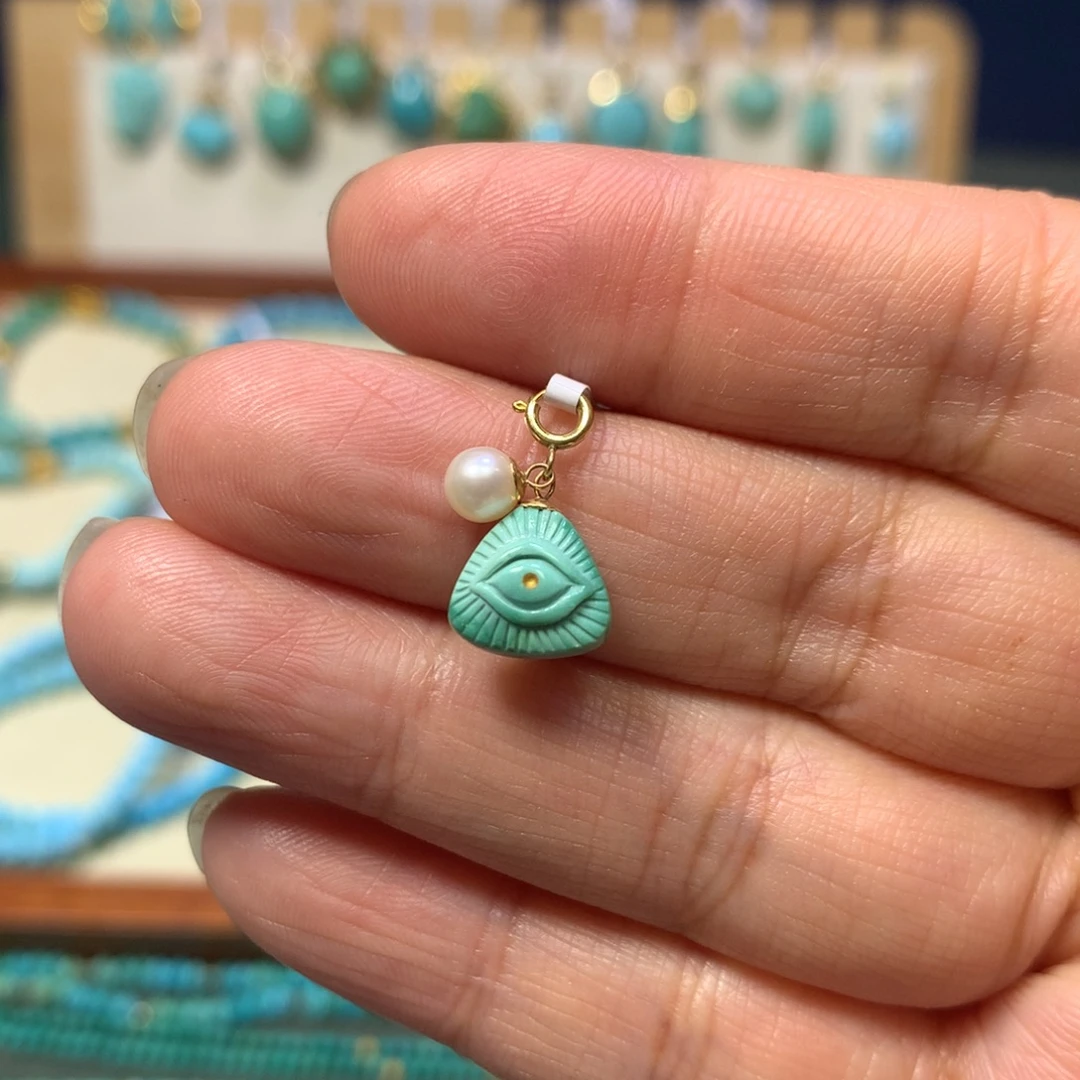 18K金镶嵌绿松石挂件