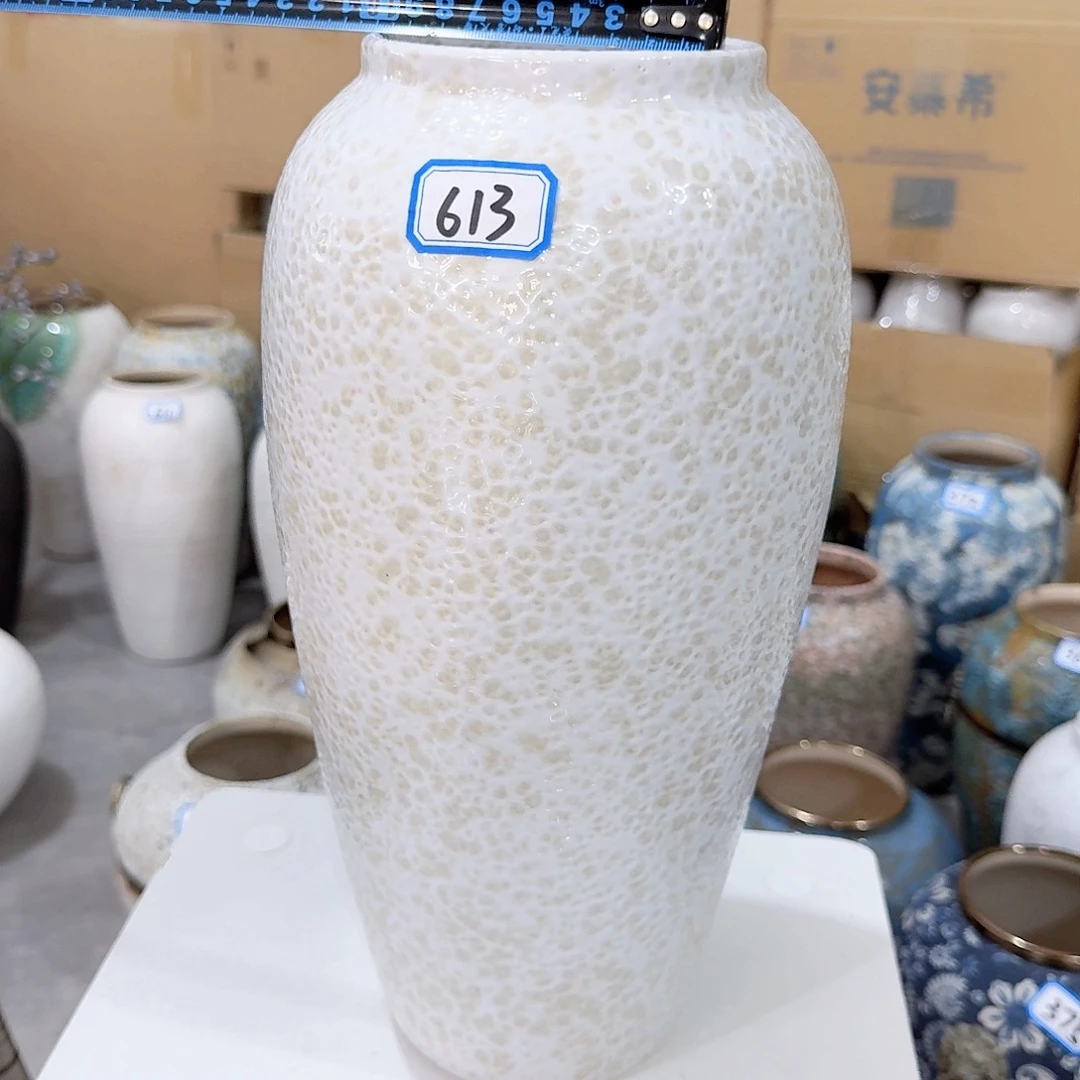 613号陶瓷高34厘米微瑕一个