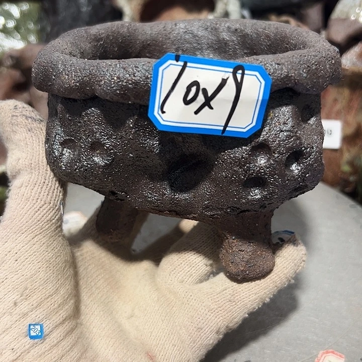 粗陶花盆，现在都不一样