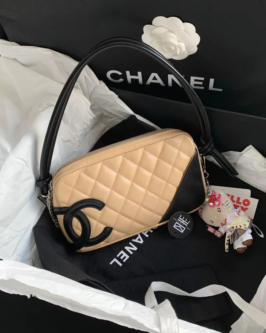 95新 Chanel/香奈儿 奶茶色康鹏腋下包 16631803