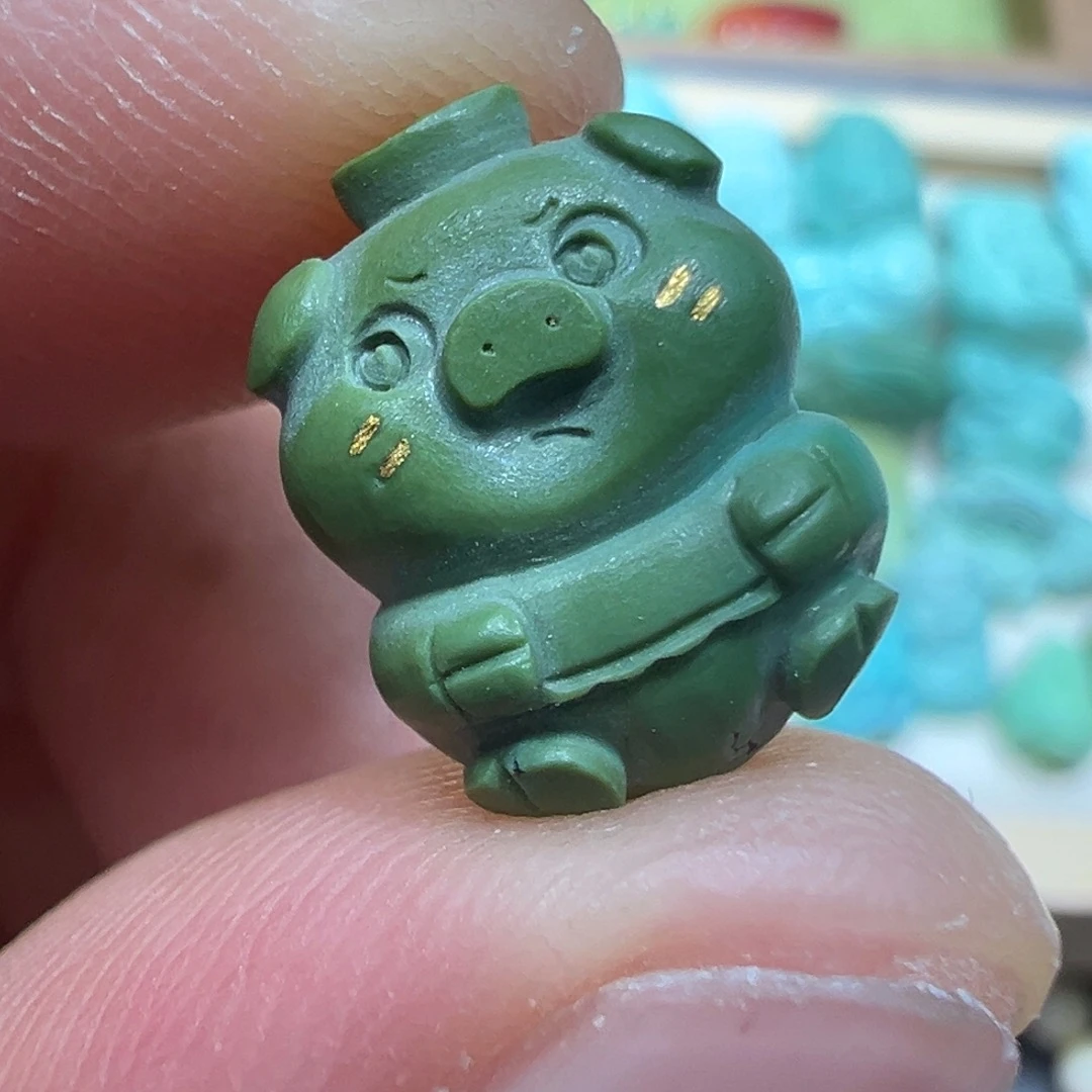 绿松石未镶嵌颈饰