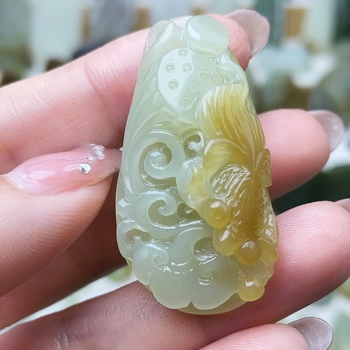颈饰未镶嵌和田玉