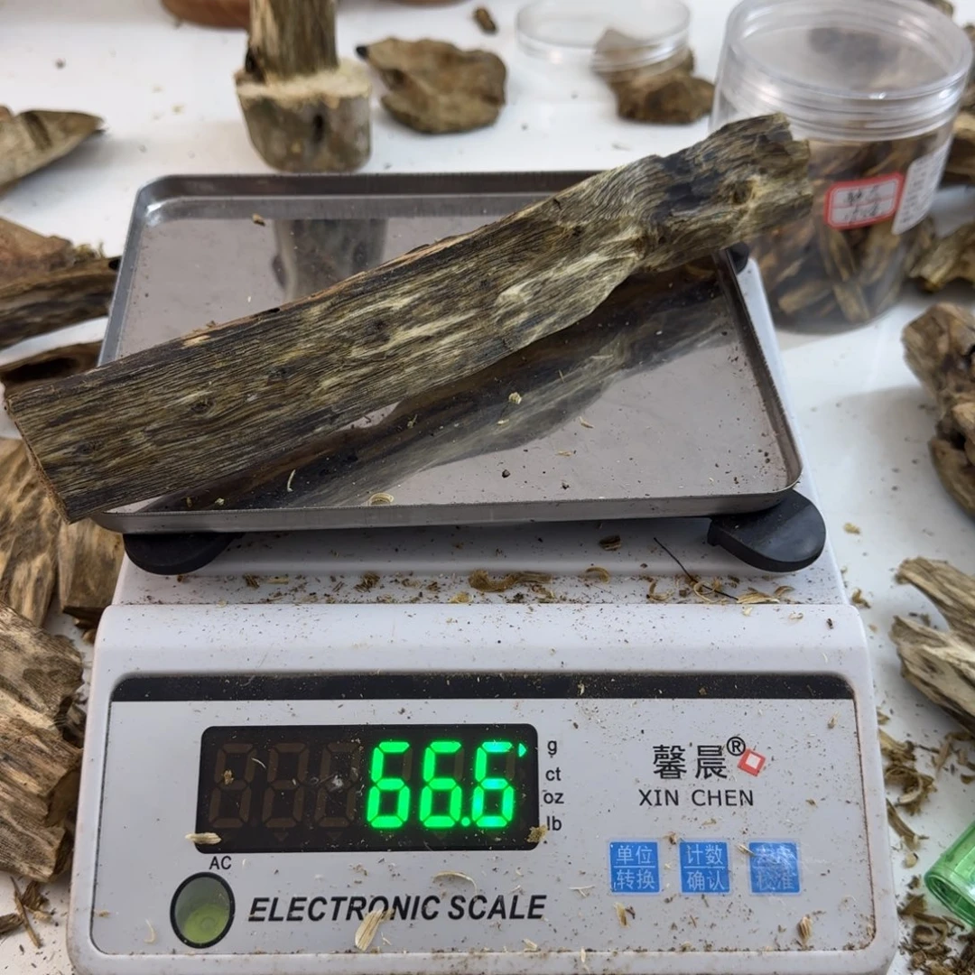 沉香沉香碎屑绿绮楠沉香66克张勺子