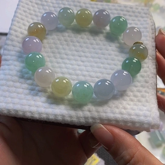 定制翡翠未镶嵌翡翠.