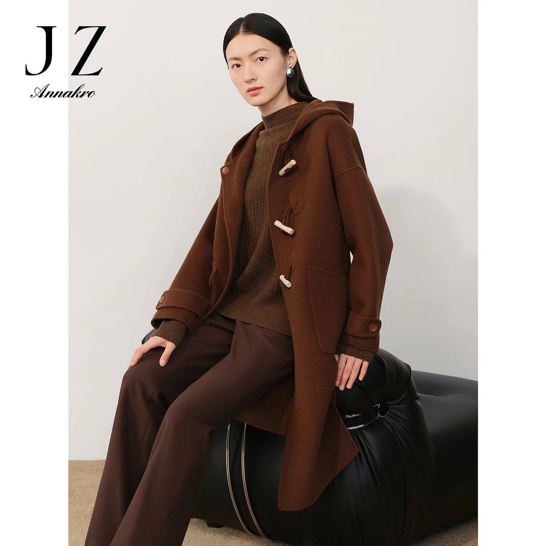 【小余专属】玖姿·安娜蔻JTDD72125羊角扣帽领双面呢长大衣女冬