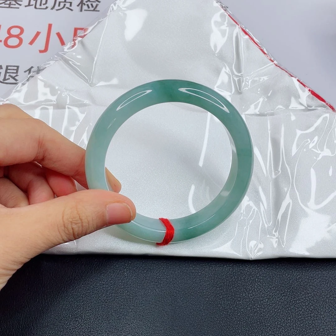 翡翠手镯未镶嵌@***a
