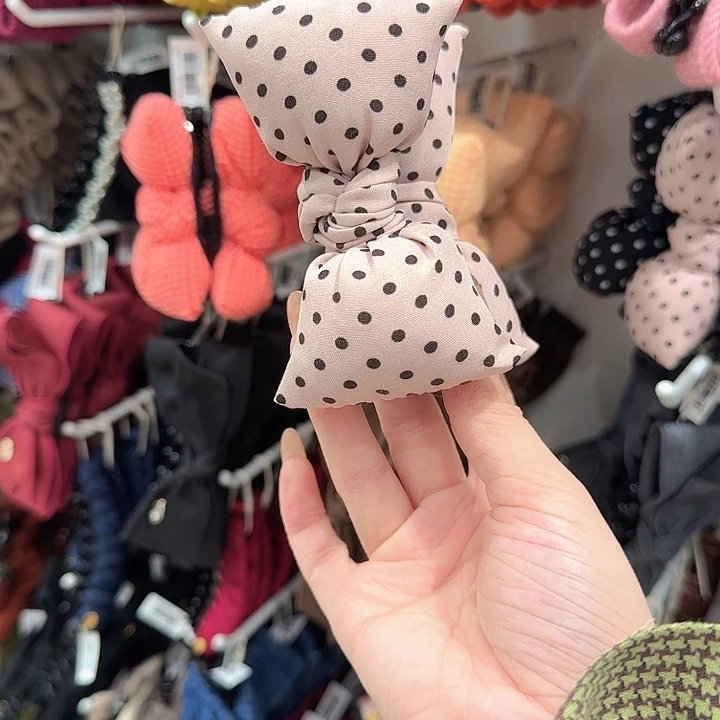 布艺非金属粉色波点充棉香蕉夹