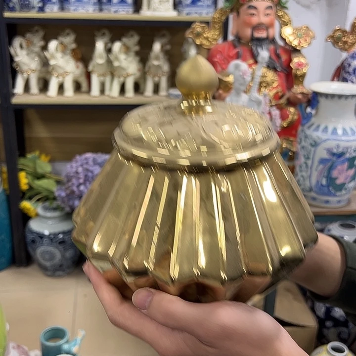 瓷片微瑕。。。。。。。。。。。。。