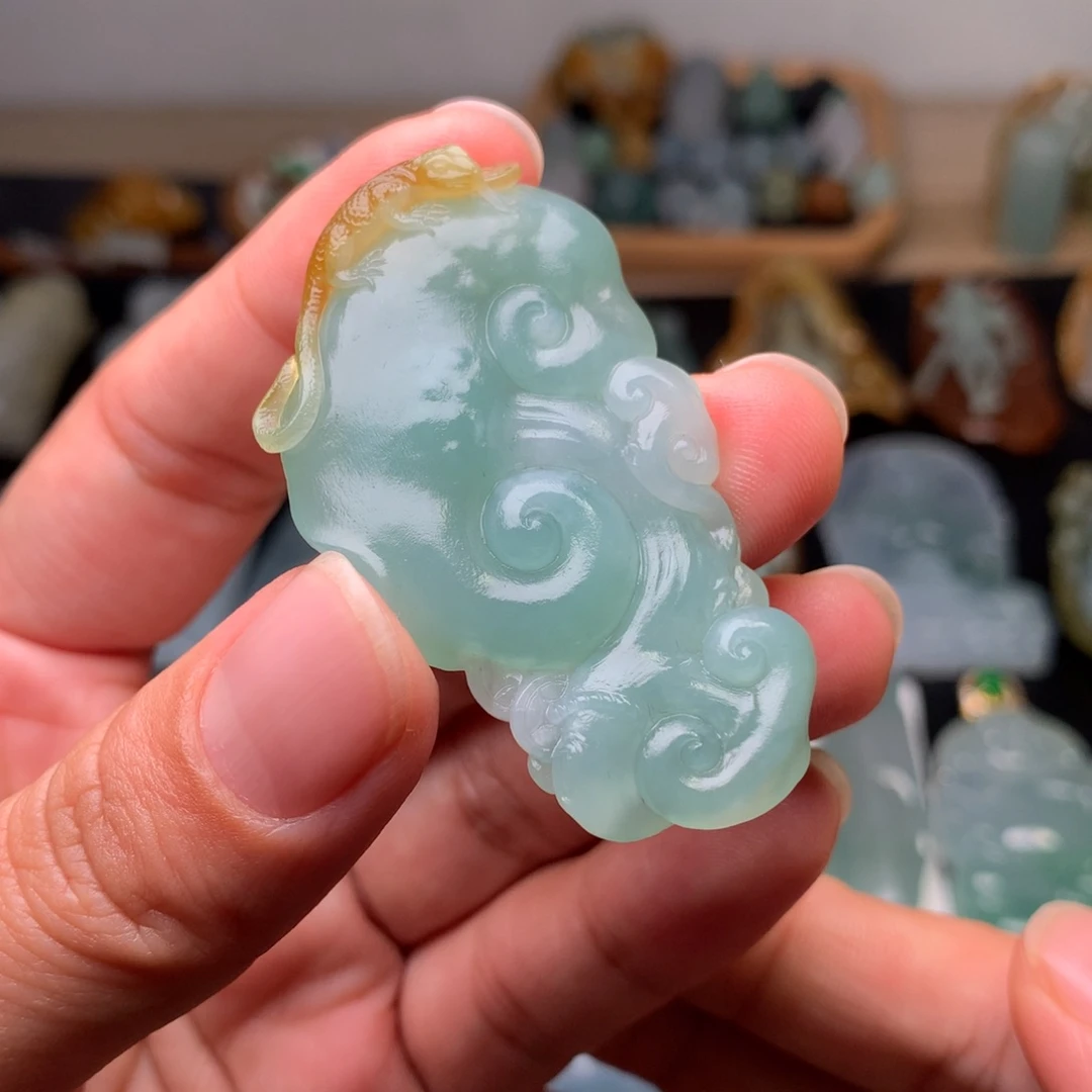 定制翡翠未镶嵌如意