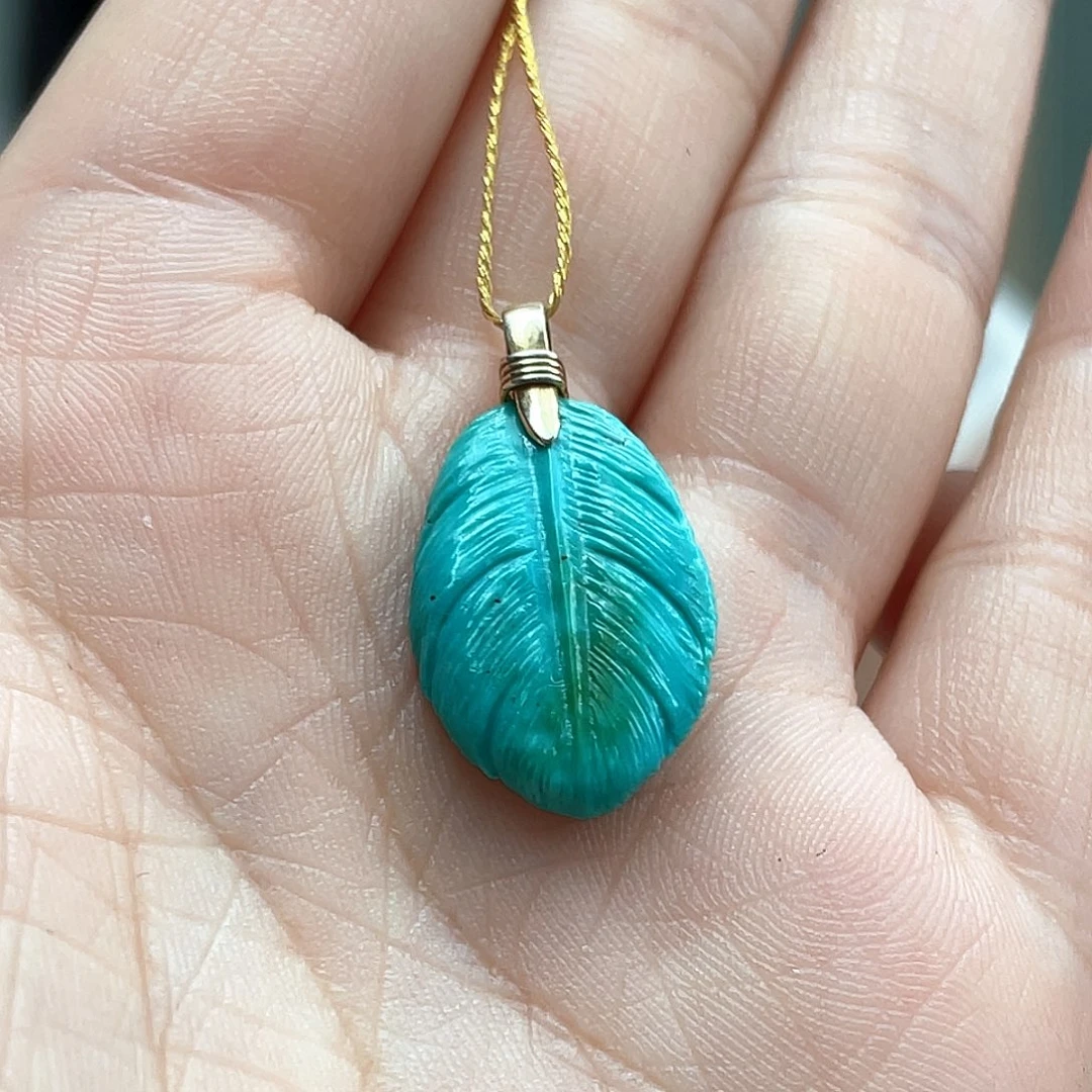 未镶嵌绿松石颈饰