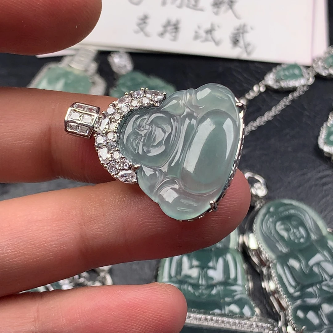 颈饰未镶嵌翡翠大佛