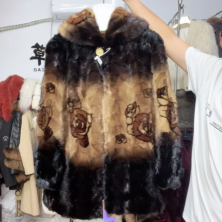 商场断码拼貂衣服