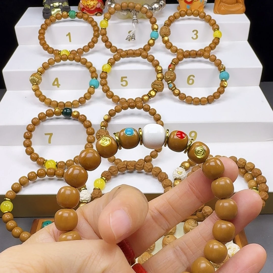 M****吊坠猴头核桃猴头手串