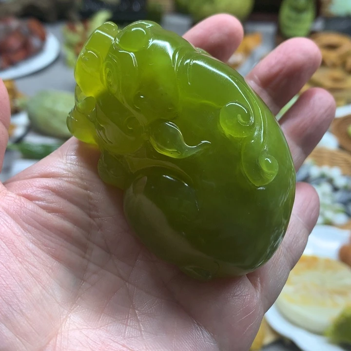 未镶嵌蛇纹石玉摆件