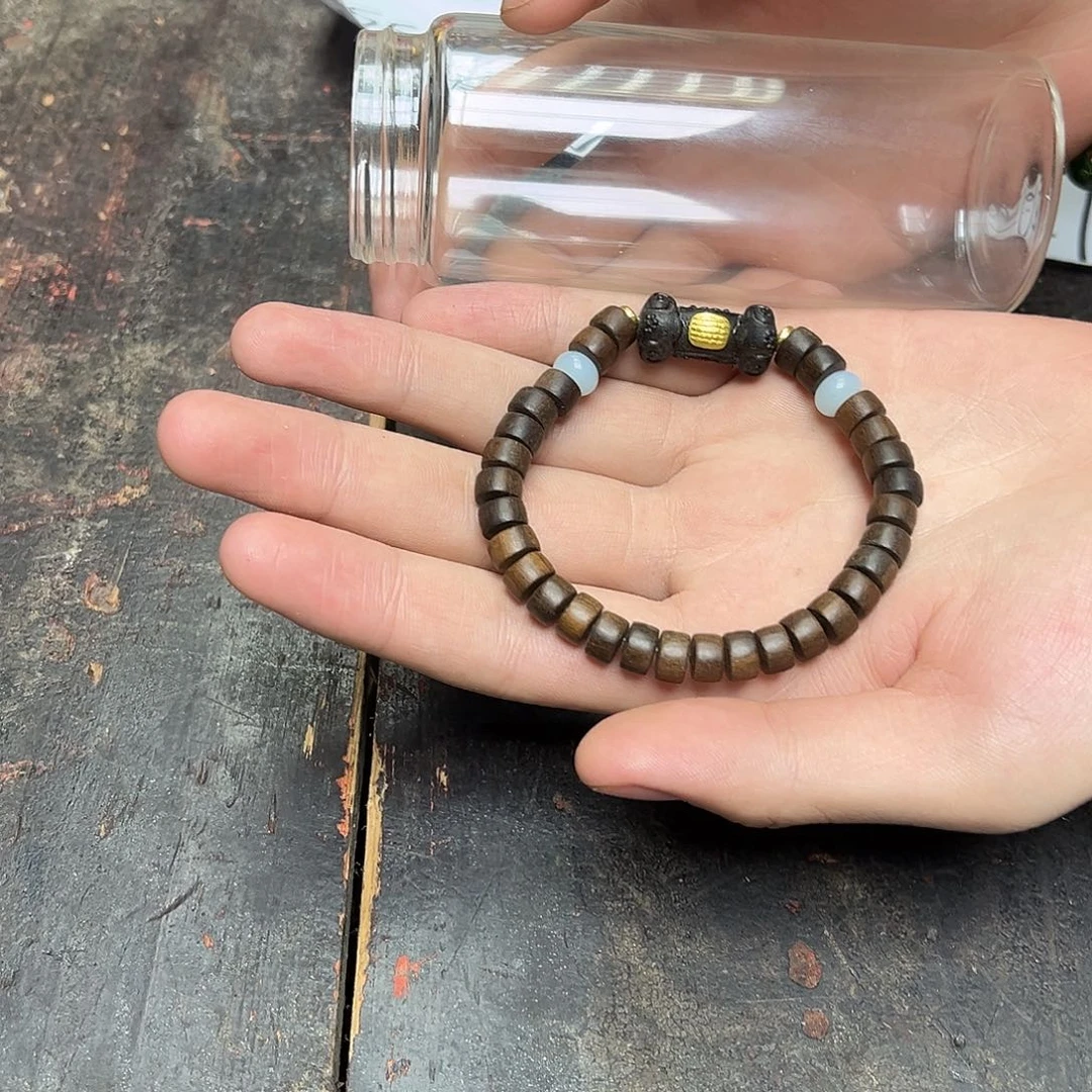 大叶紫檀（黑酸枝木类）