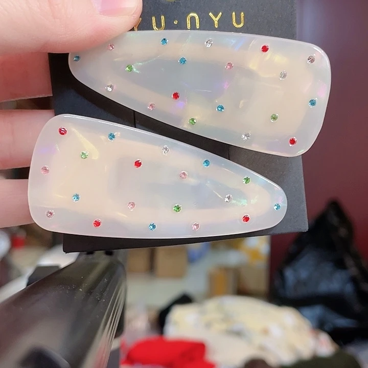 三醋酯纤维彩色卡子