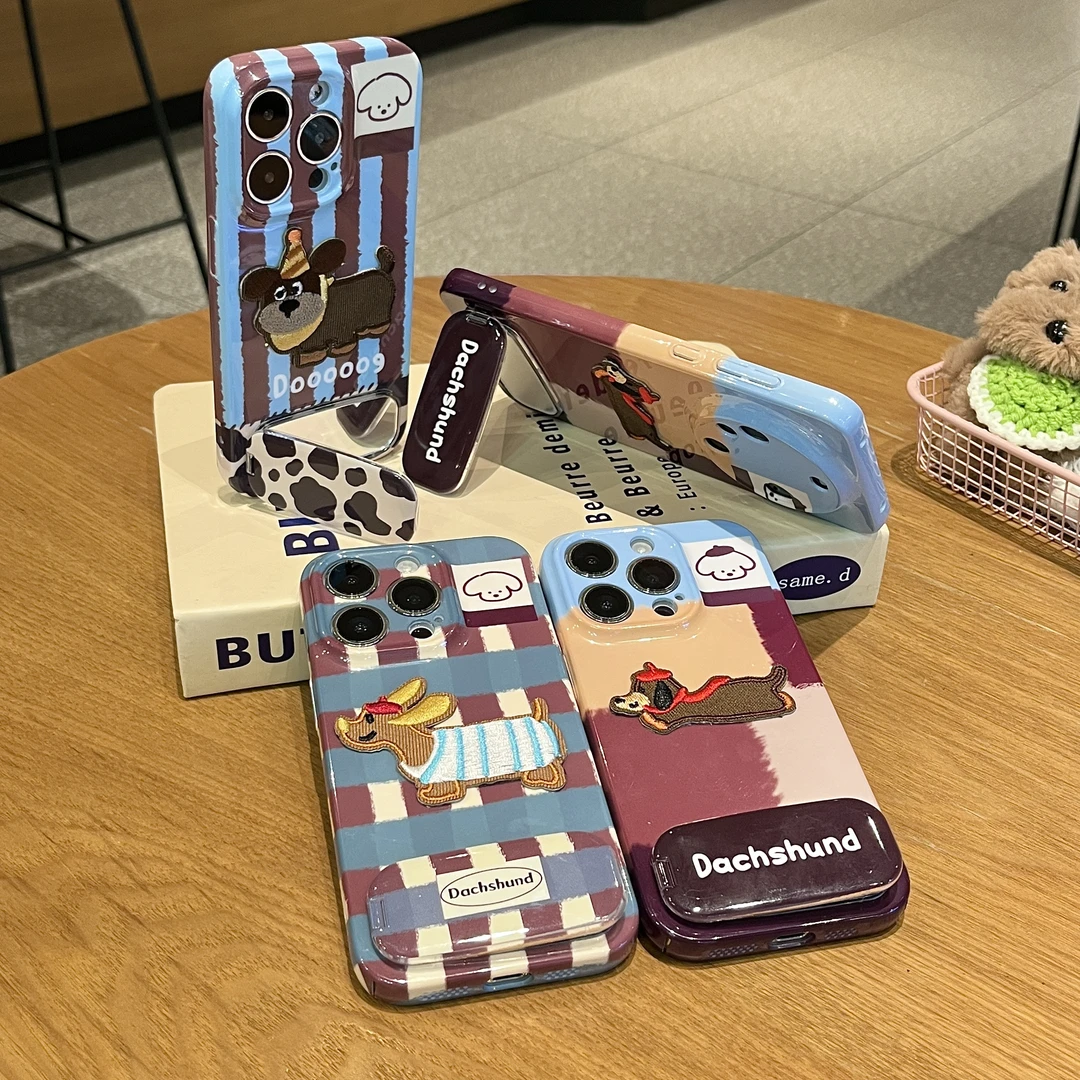 雅天立秋冬拼接格纹小狗适用苹果16手机壳华为P70vivo小米oppo套