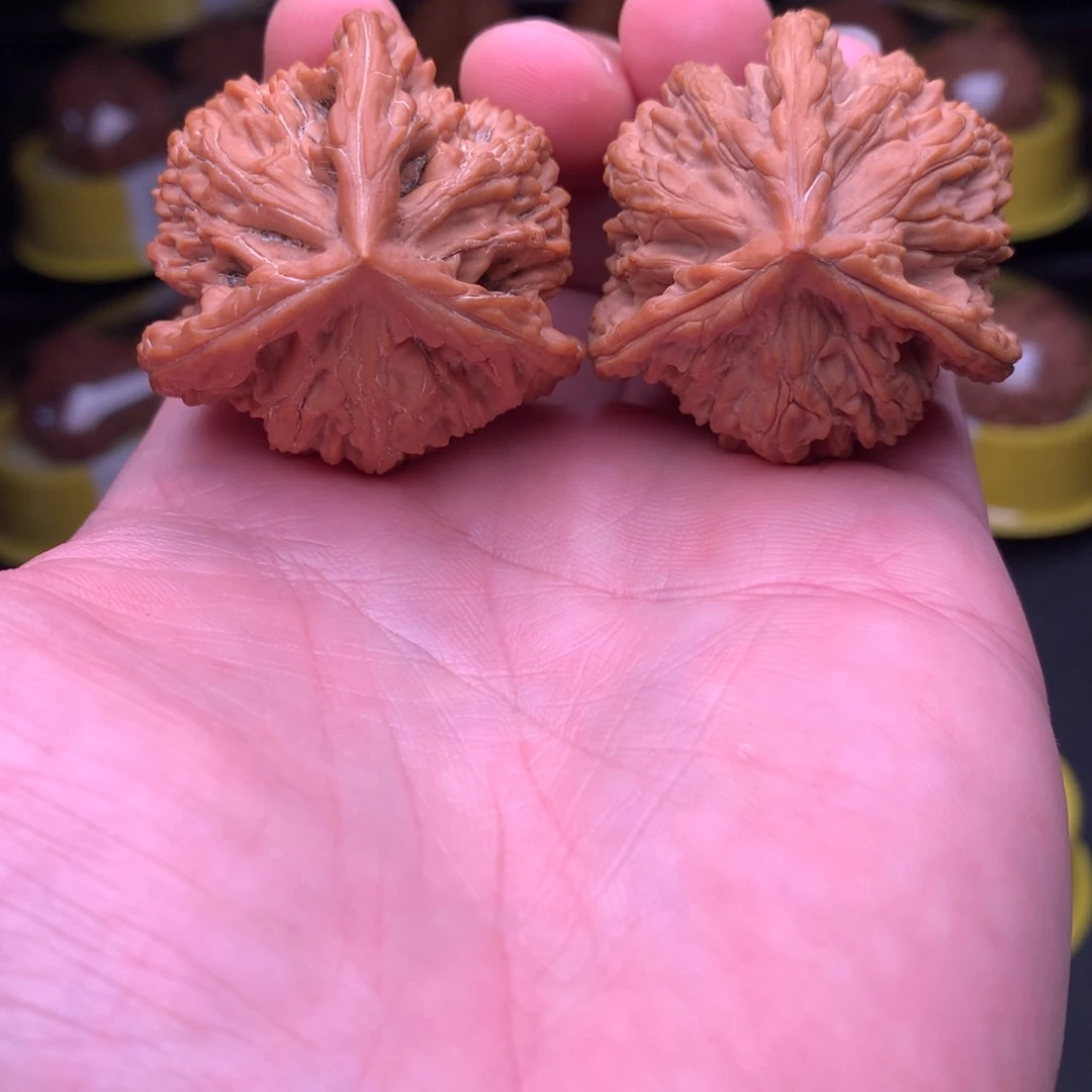 吊坠文玩核桃虎奔