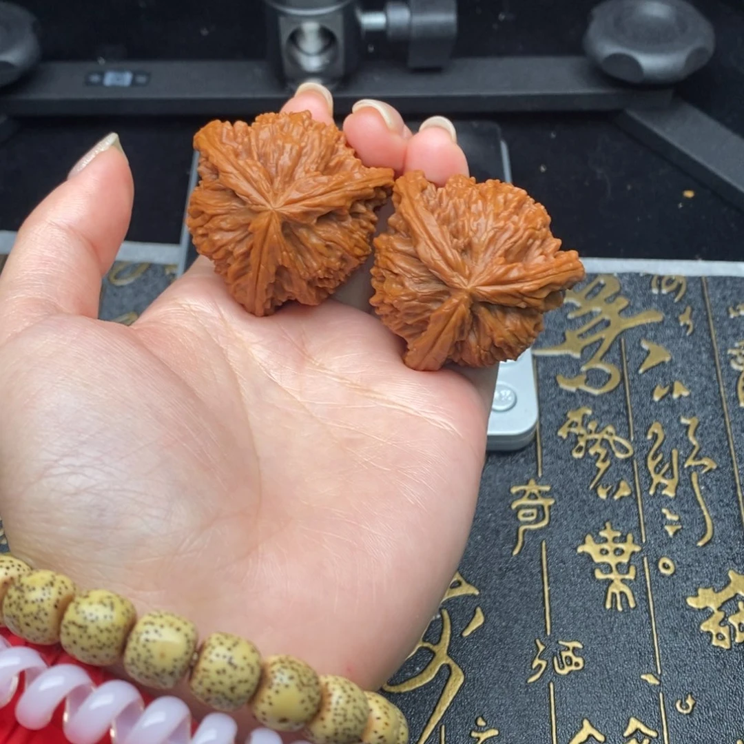 秋***雨文玩核桃吊坠11111111111