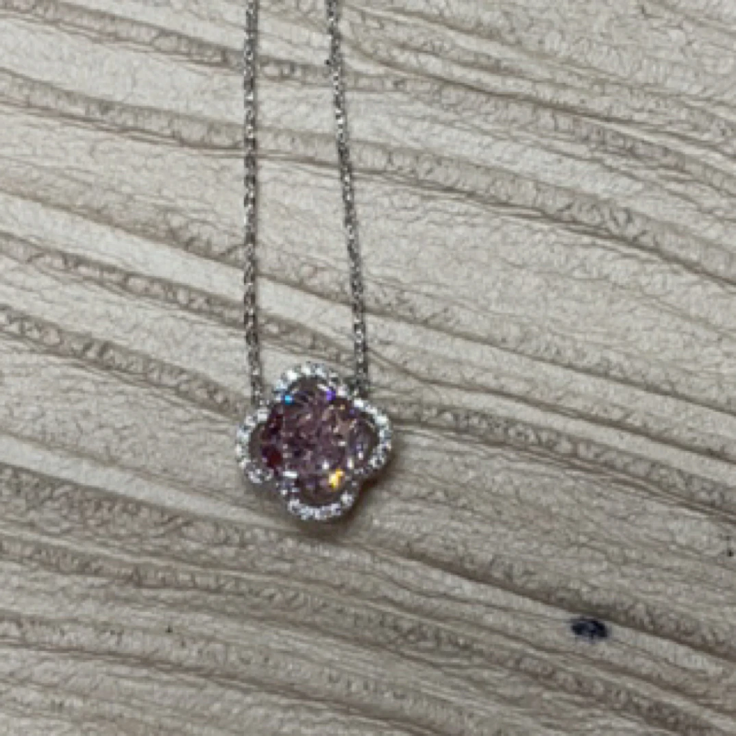 铜合金项链 23319 圆形粉石四叶花非石项链 银色底