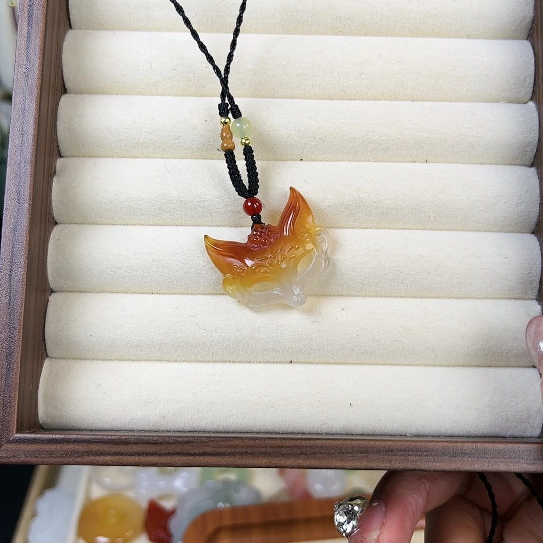 玛瑙/玉髓未镶嵌颈饰